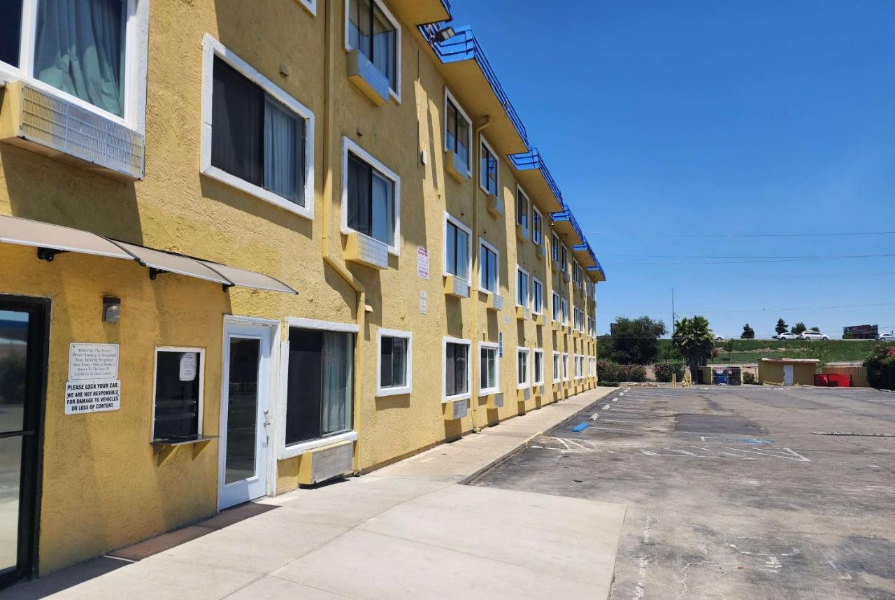 Travelodge by Wyndham Stockton Exteriör bild